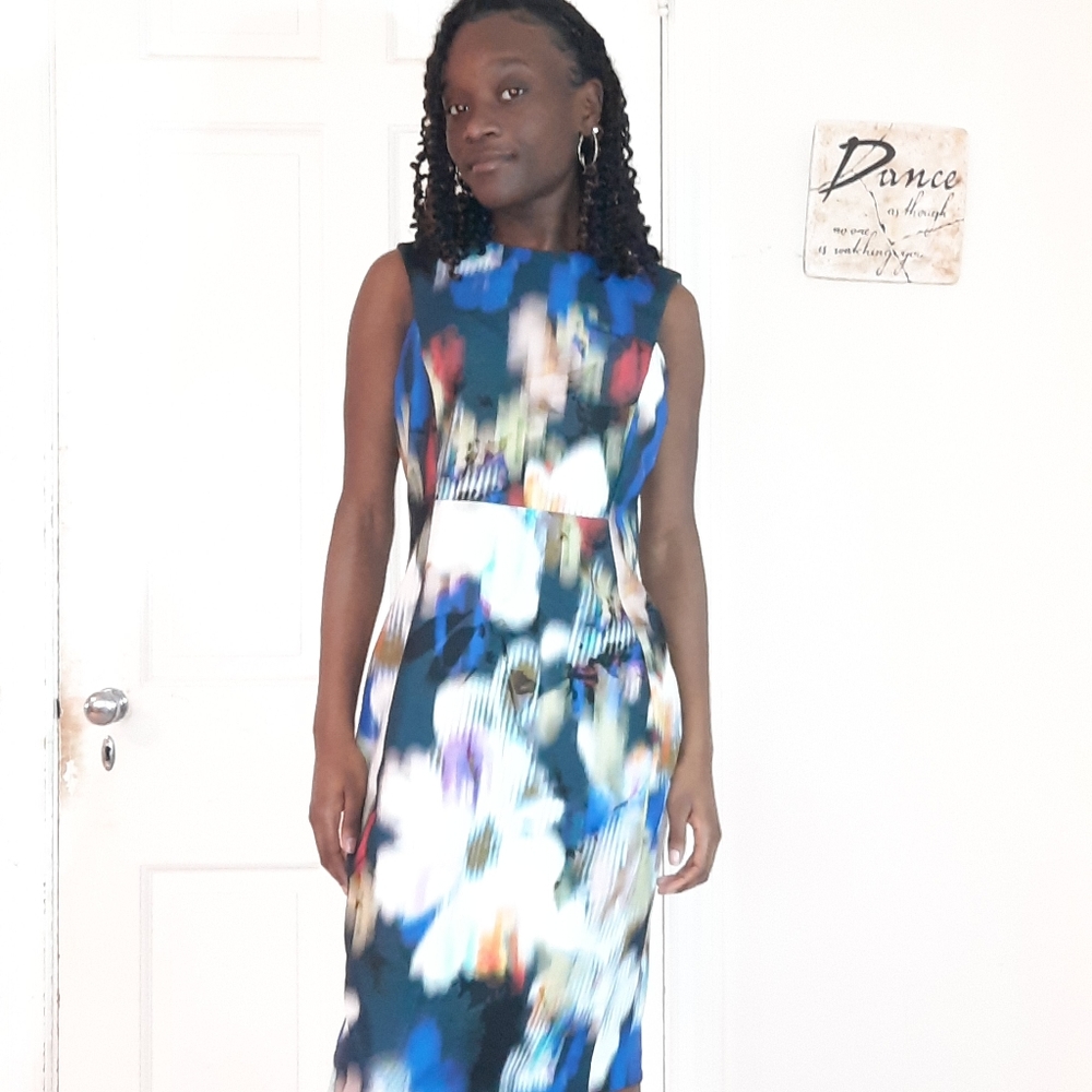 Paintstrokes Dress - Picture 4 of 8